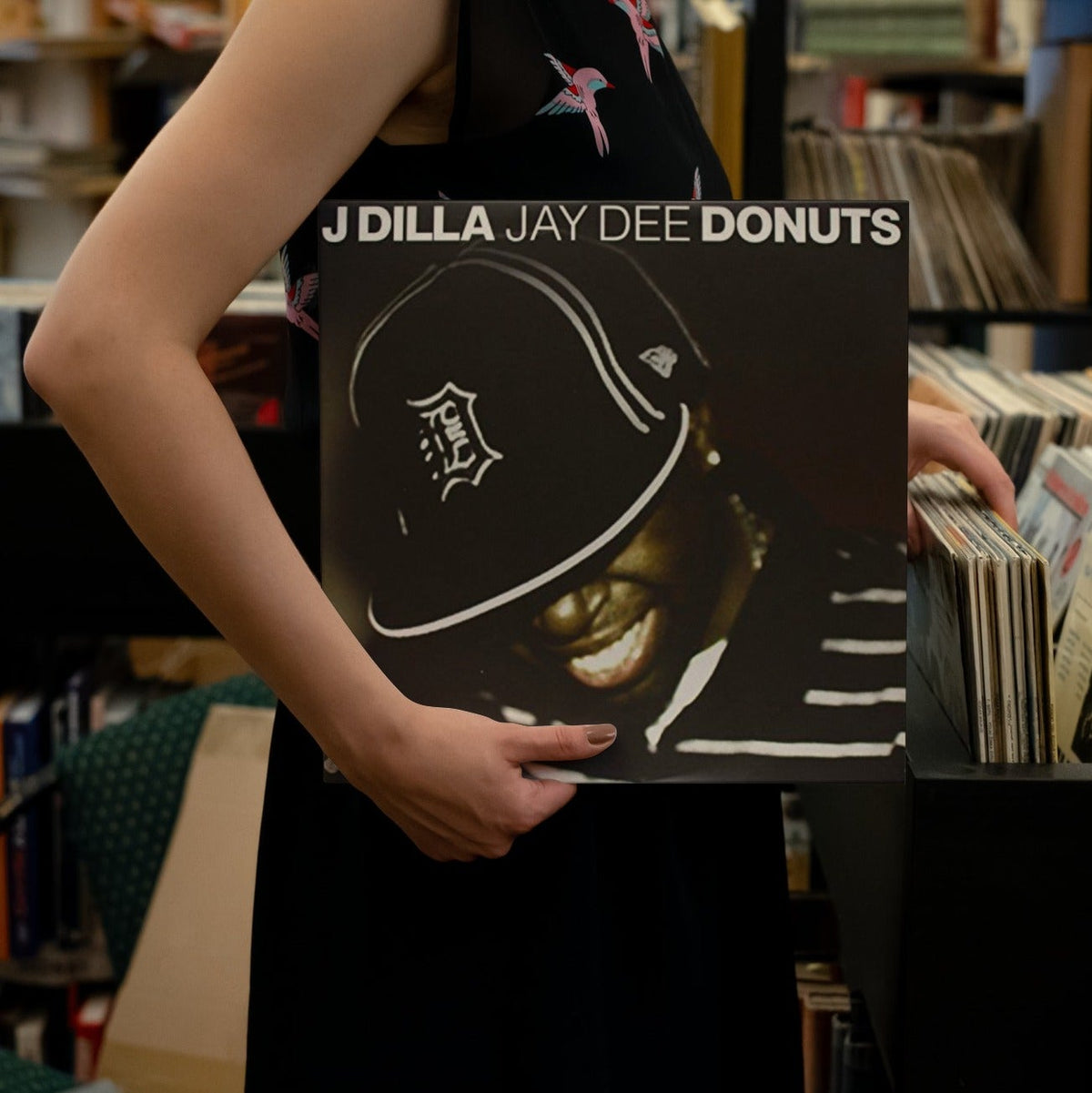 J Dilla - Donuts -  {vinyl LP}