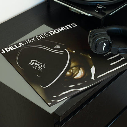 J Dilla - Donuts -  {vinyl LP}